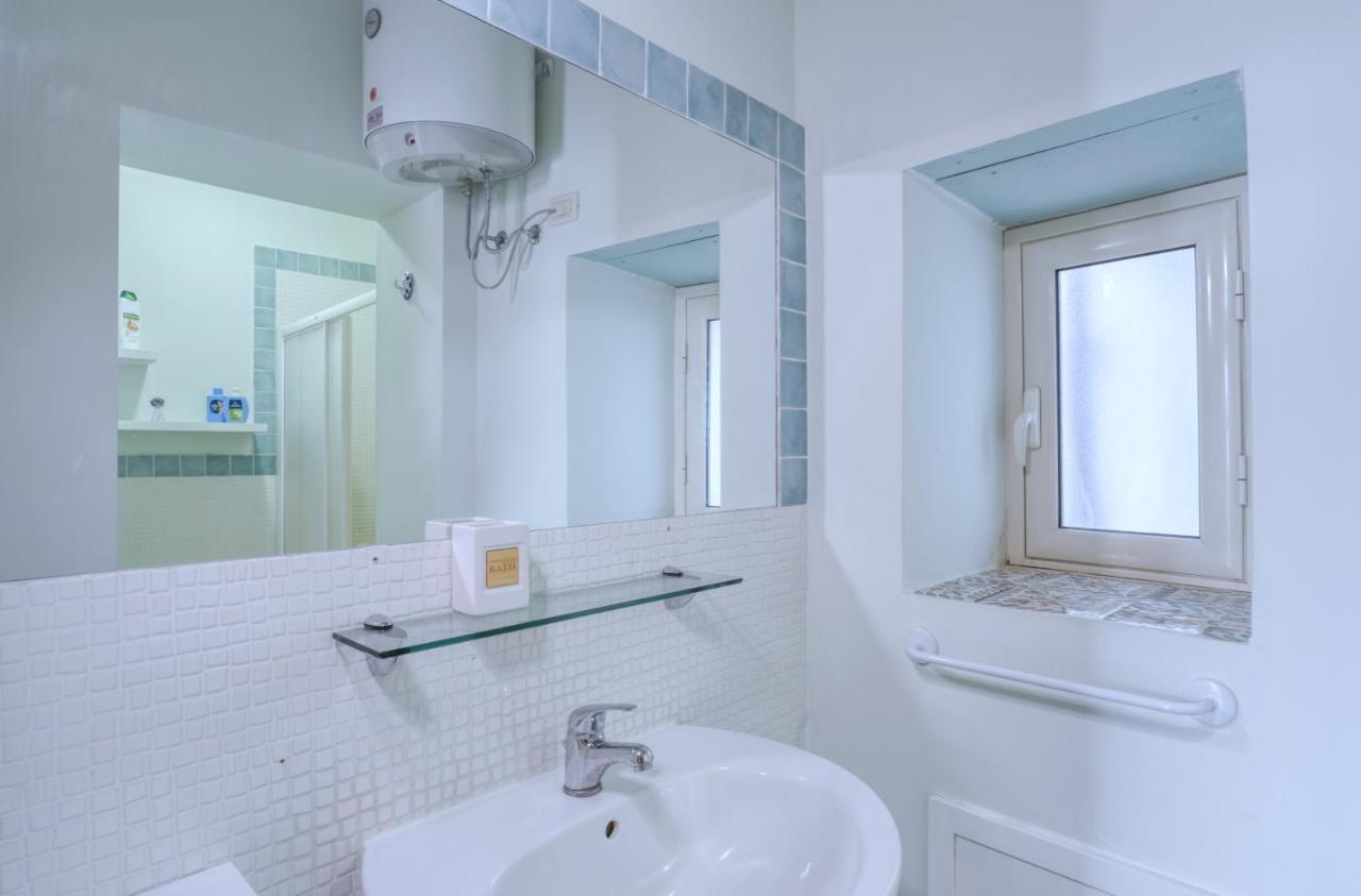 Porto Salvo Apartments - By Vacation Service Cefalù Extérieur photo